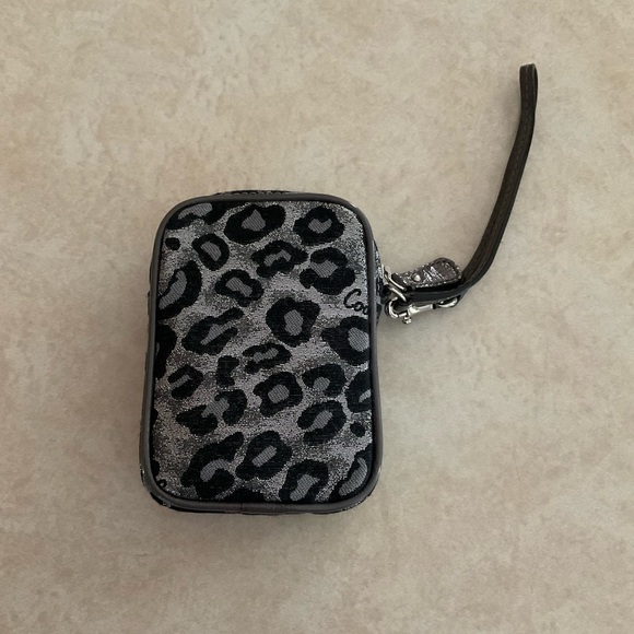 Coach metallic leopard wristlet - Picture 3 of 4